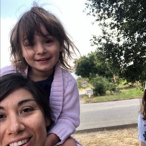 Meet your Posher, Issa